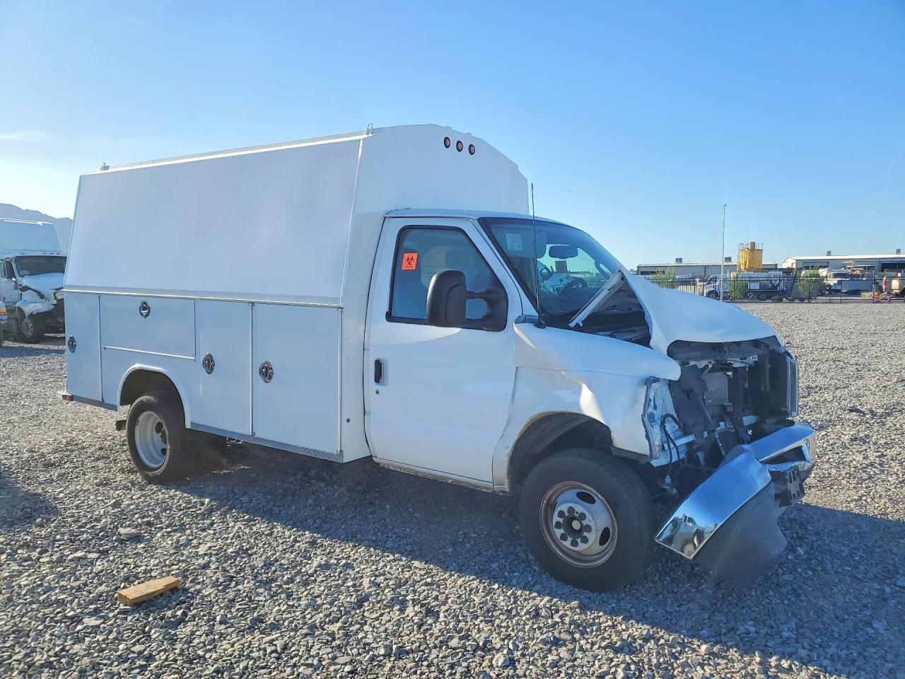 2024 Ford E350 Utility / Service Truck