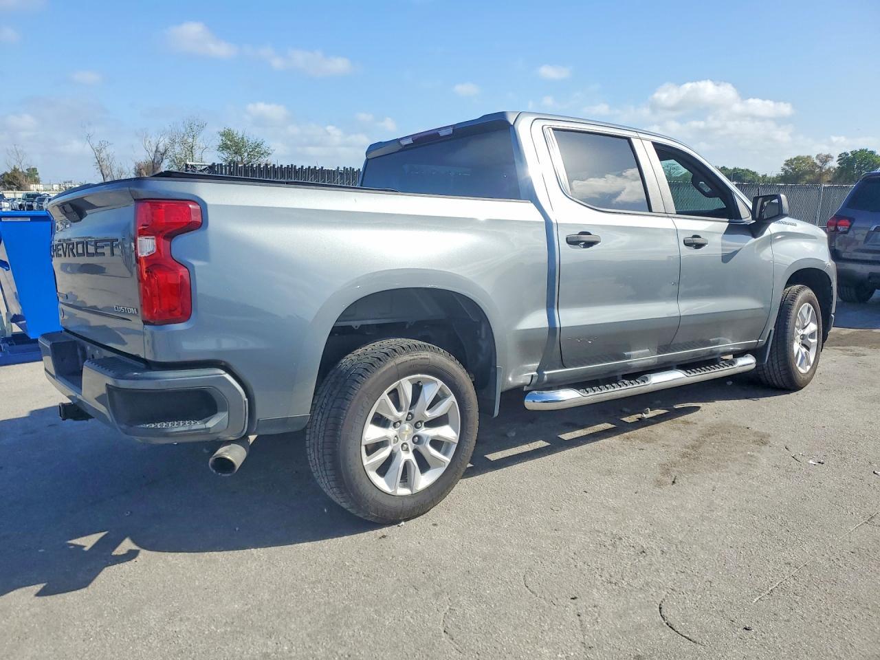 2021 Chevrolet Silverado C1500 Custom
