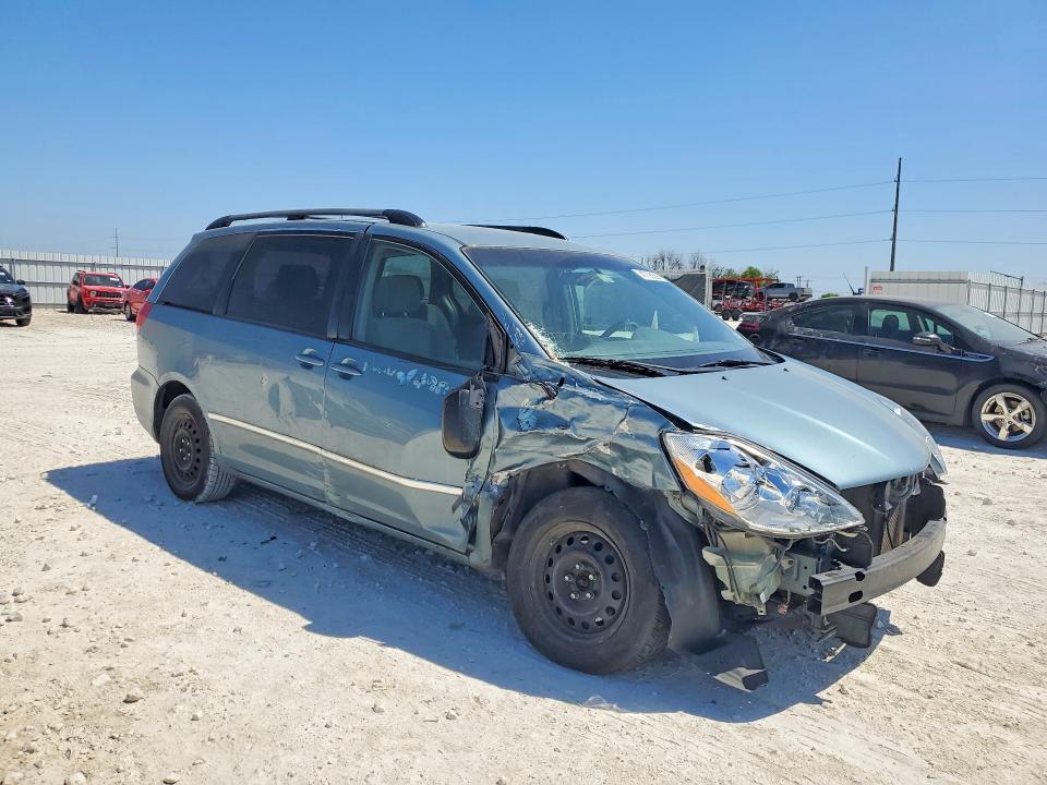 2008 Toyota Sienna le 8-passenger