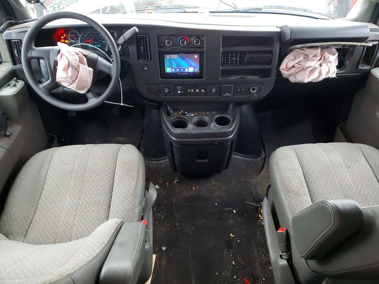 2020 Chevrolet Express G3500 LT