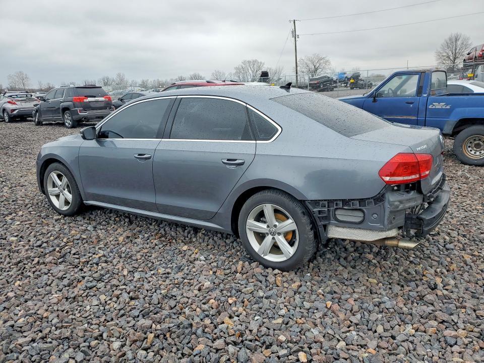 2013 Volkswagen Passat se