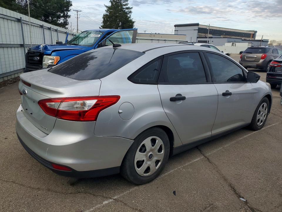 2014 Ford Focus s