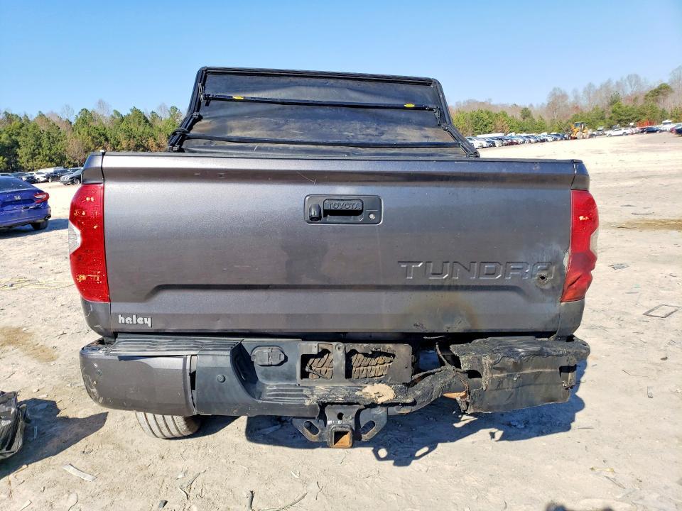 2017 Toyota Tundra SR5