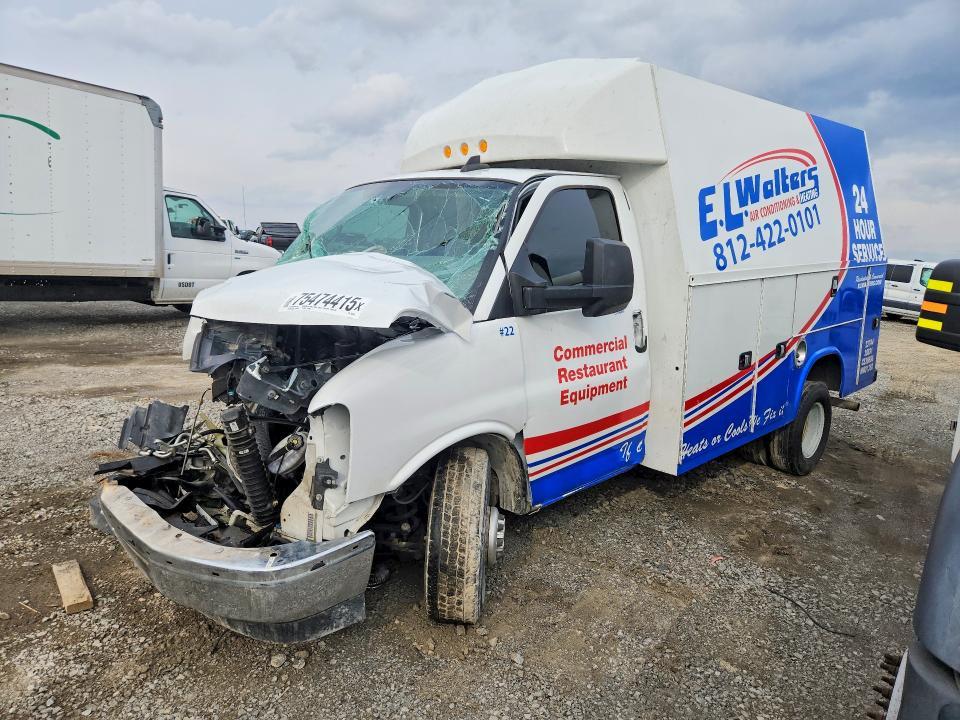 2021 Chev Express G3500