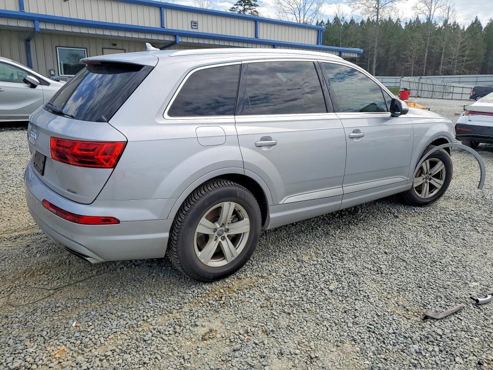 2017 Audi Q7 Premium