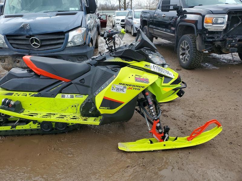 2022 Skidoo Renegade X