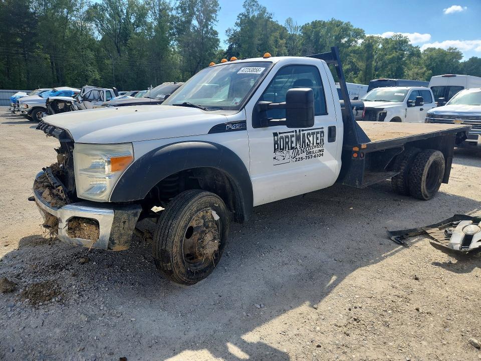 2013 Ford F450 Super Duty Flatbed Truck