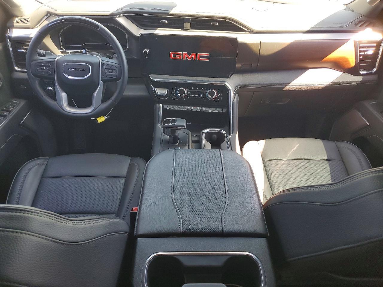 2025 GMC Sierra K1500 Denali