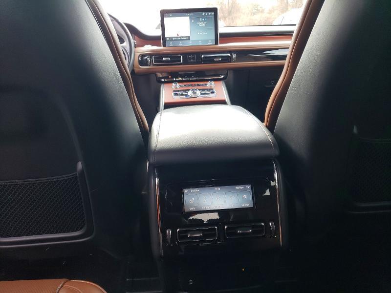 2021 Lincoln Townhouse Aviator