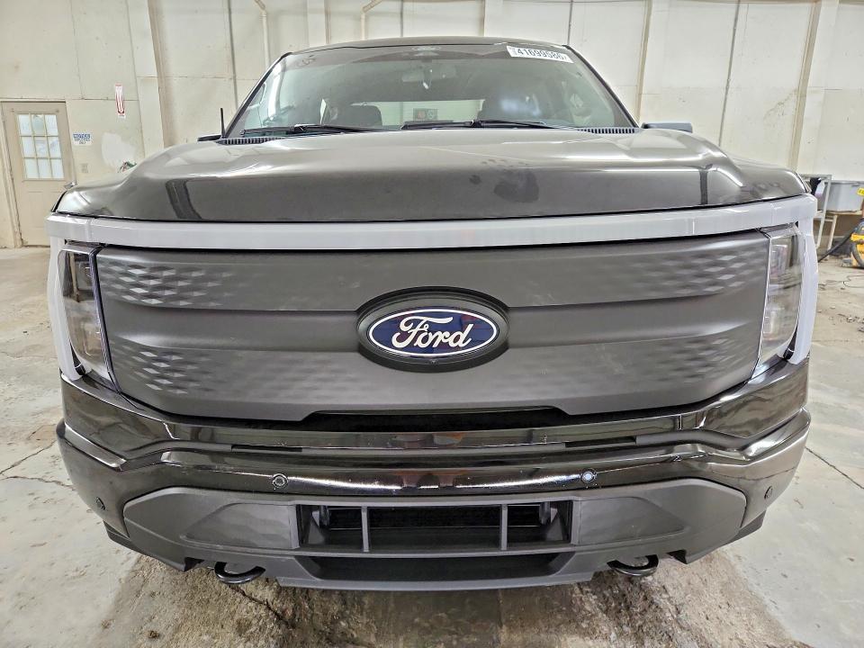 2025 Ford F150 Lightning XLT