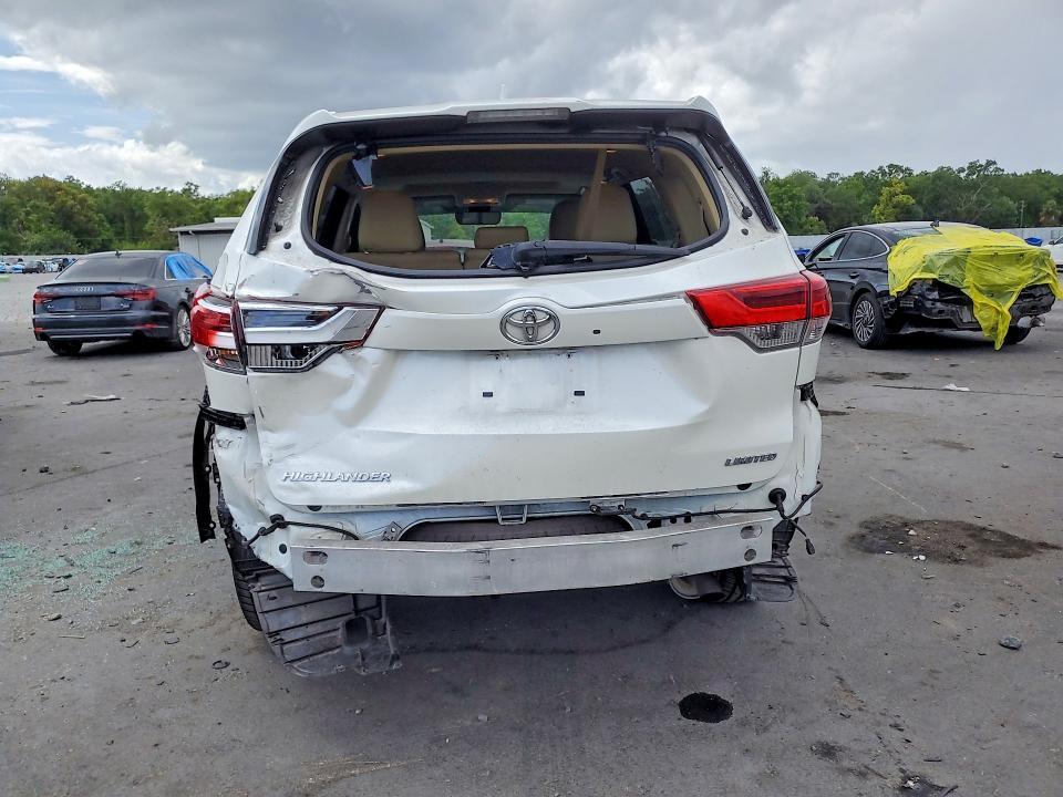 2017 Toyota Highlander Limited