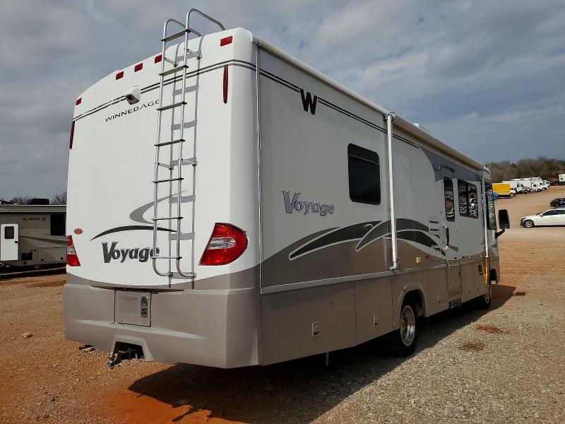 2006 Winnebago Voyage Camper