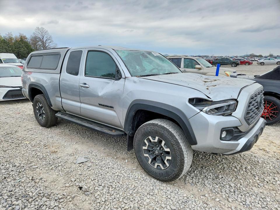 2022 Toyota Tacoma TRD OFF-Road
