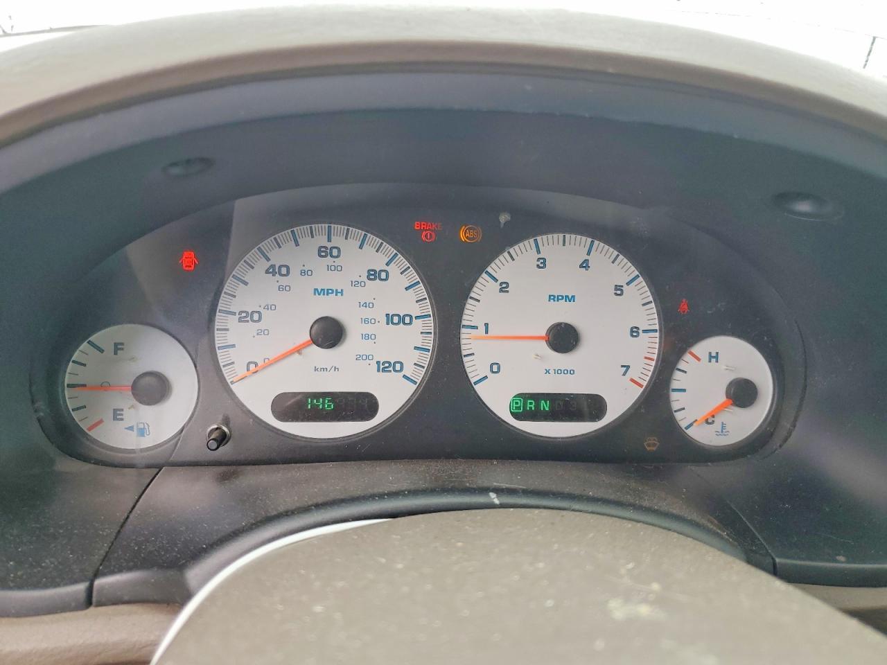 2003 Chrysler Town and Country