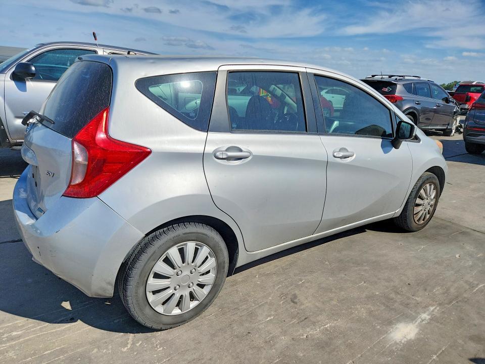 2015 Nissan Versa Note sv