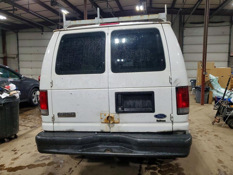 2008 Ford Econoline E250 van