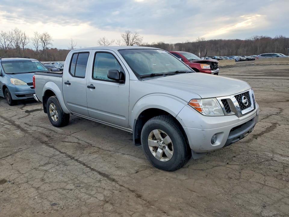 2012 Nissan Frontier s