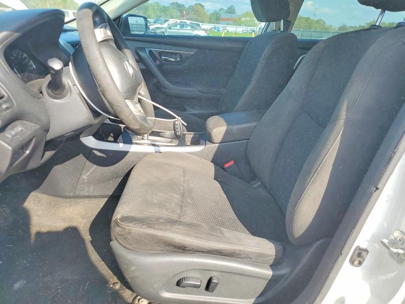 2015 Niss Altima
