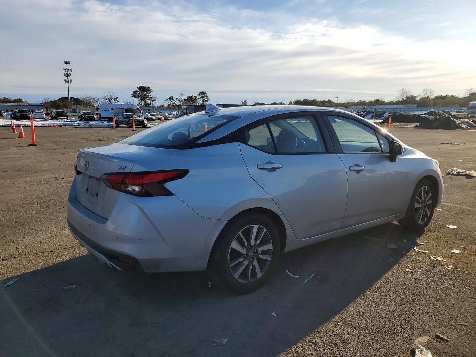 2020 Nissan Versa sv