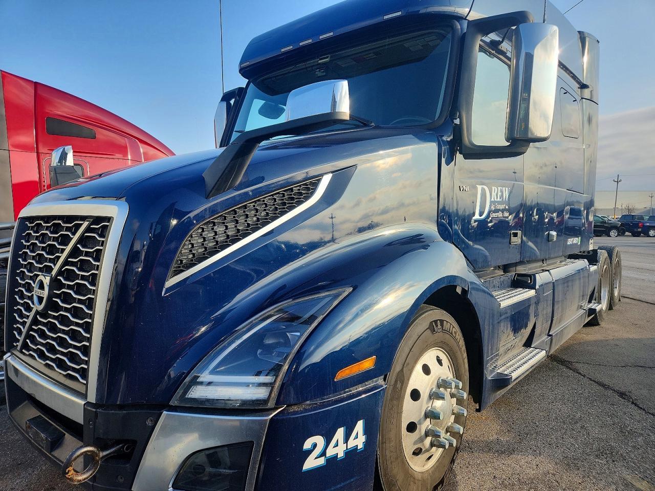 2023 Volv O VNL Semi Truck