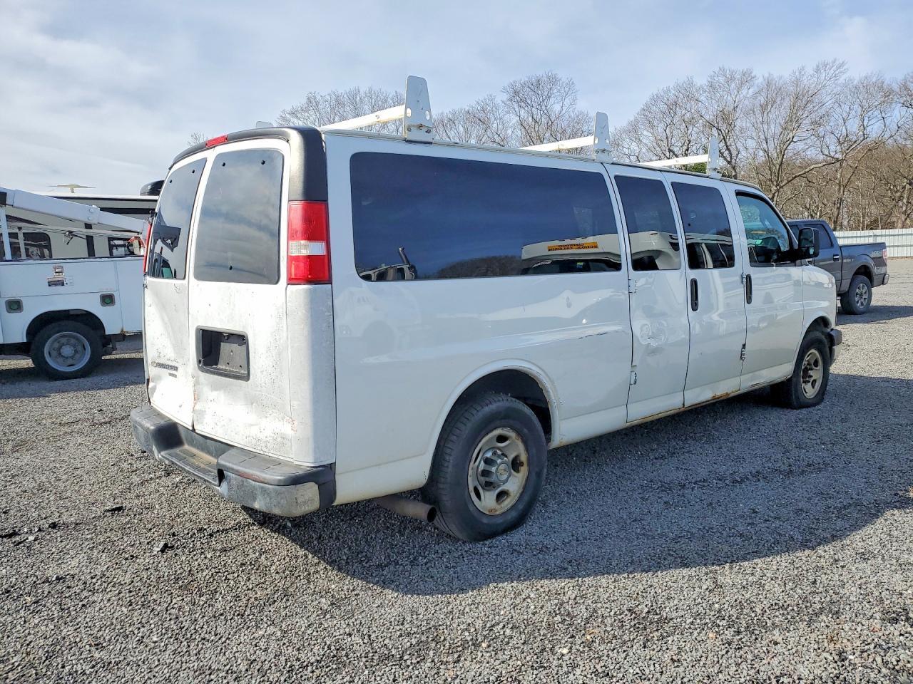 2016 Chevrolet Express G3500 LT