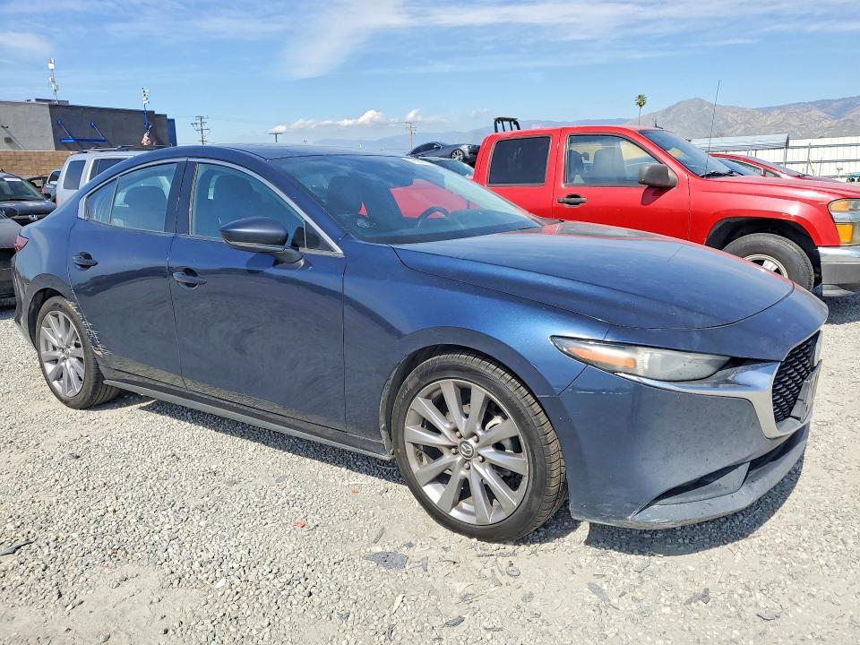 2019 Mazda 3 Premium