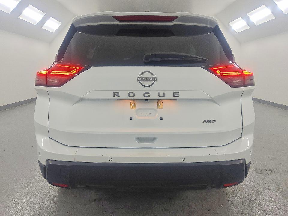 2025 Nissan Rogue sv