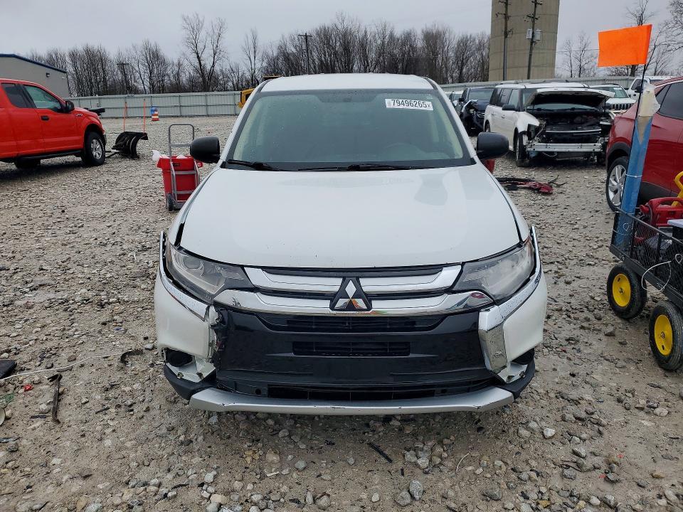 2017 Mitsubishi Outlander es