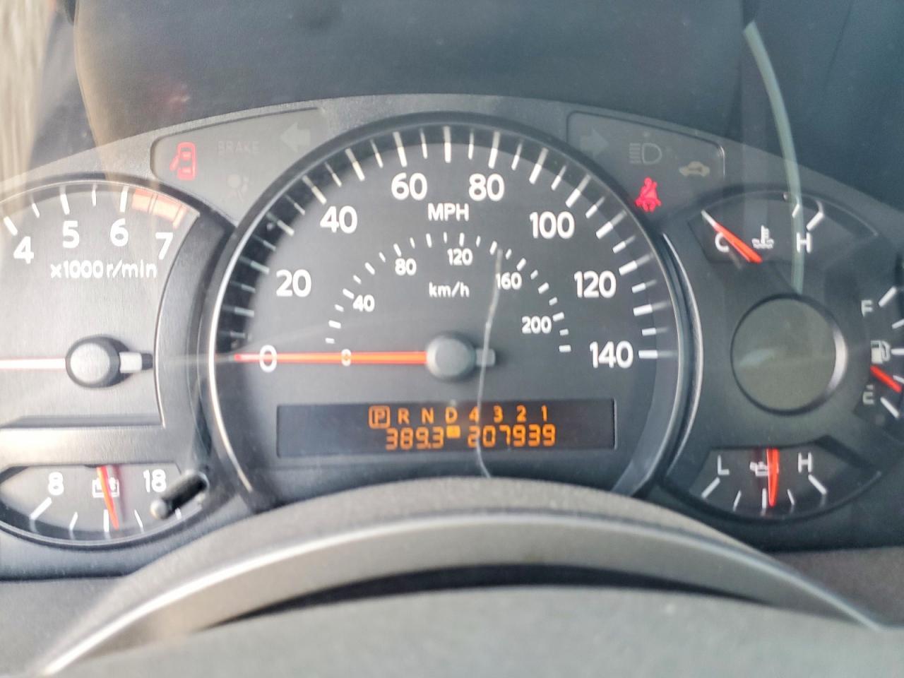 2004 Nissan Titan XE