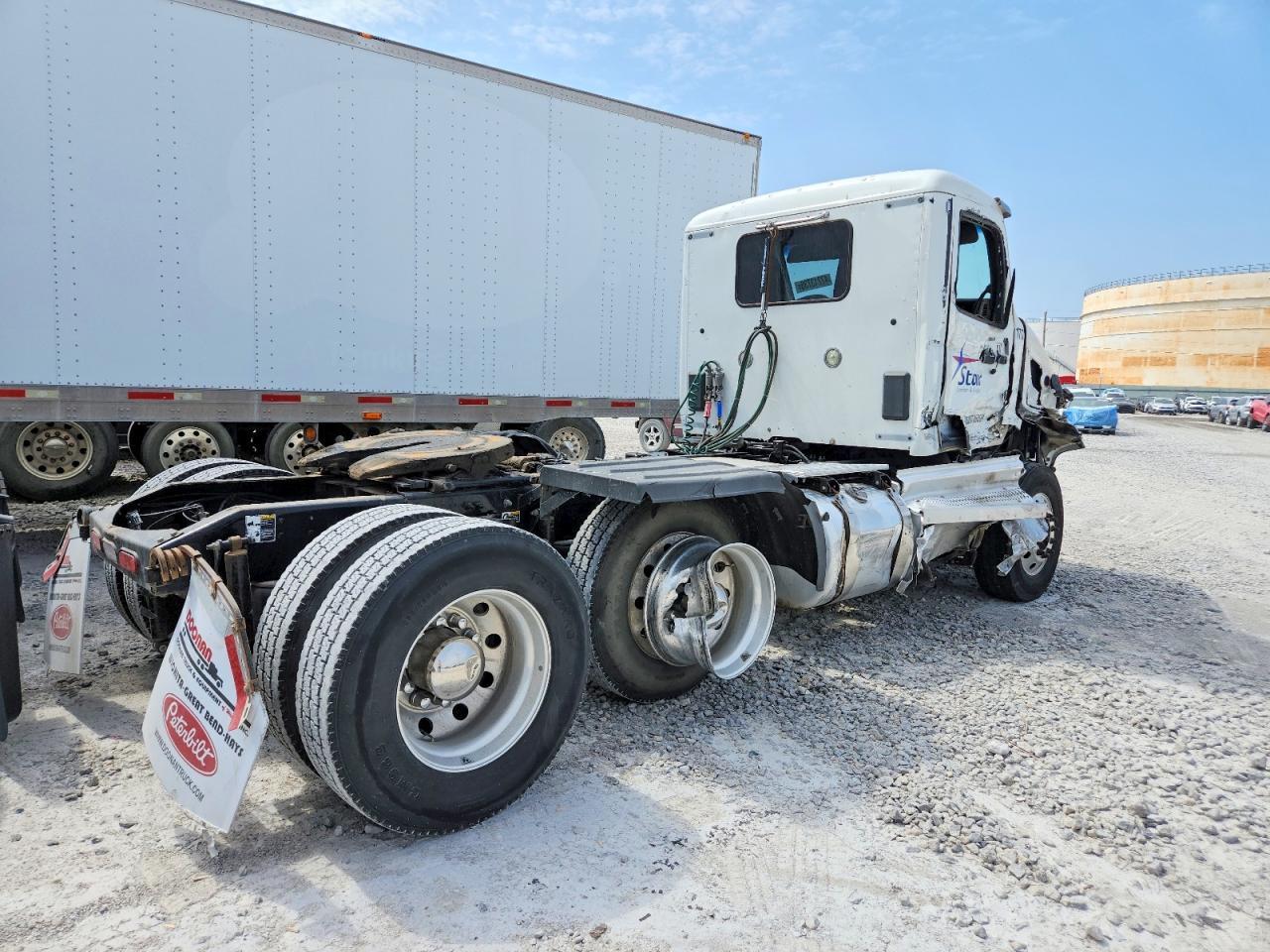 2018 Peterbilt 579 Semi Truck