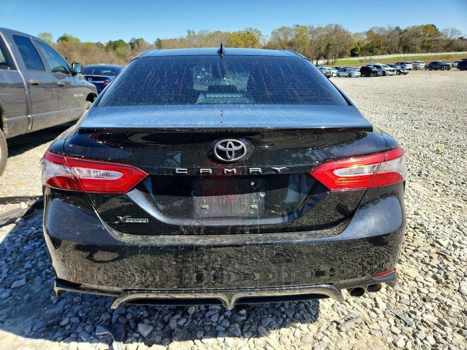 2019 Toyota Camry se