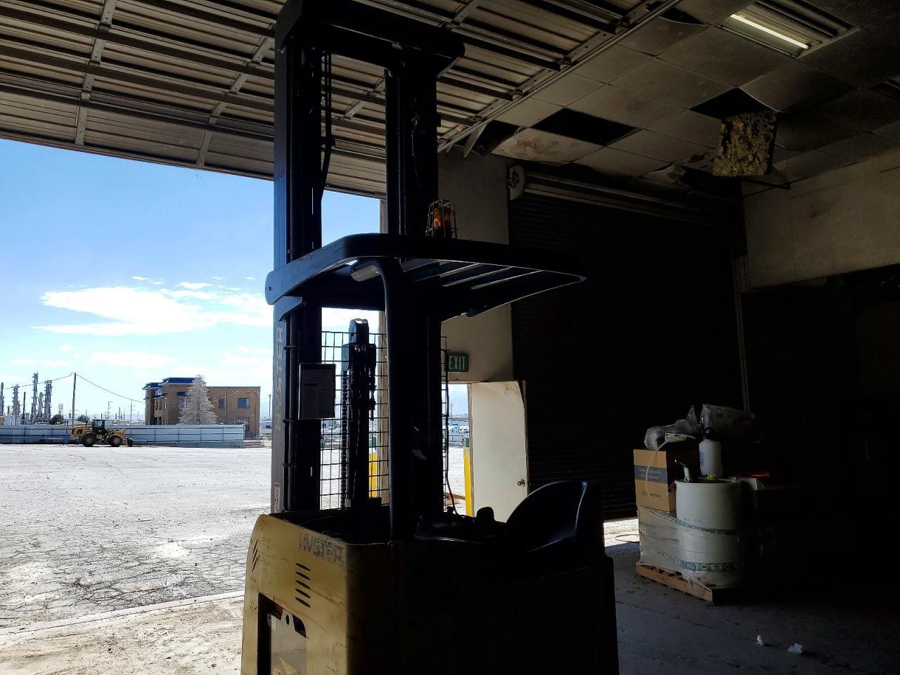 2010 Hyster Order Picker Forklift