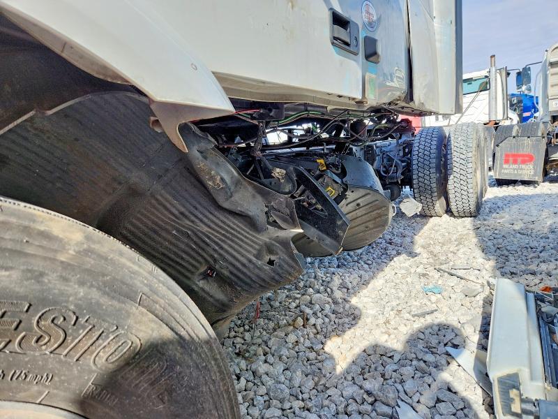 2021 Volv O VNR Semi Truck