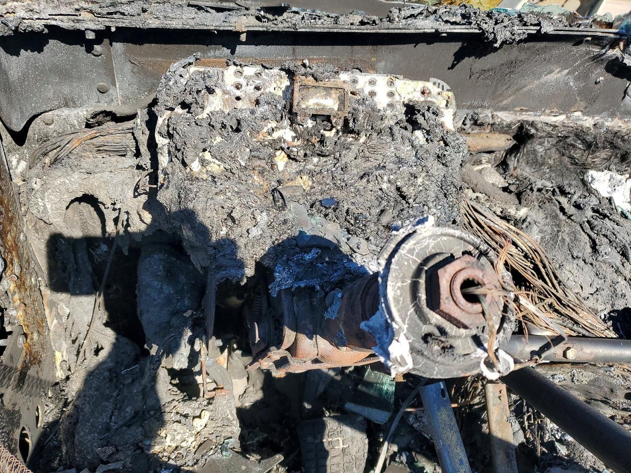 2005 Freightliner Conventional Columbia