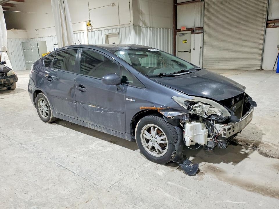 2010 Toyota Prius iii