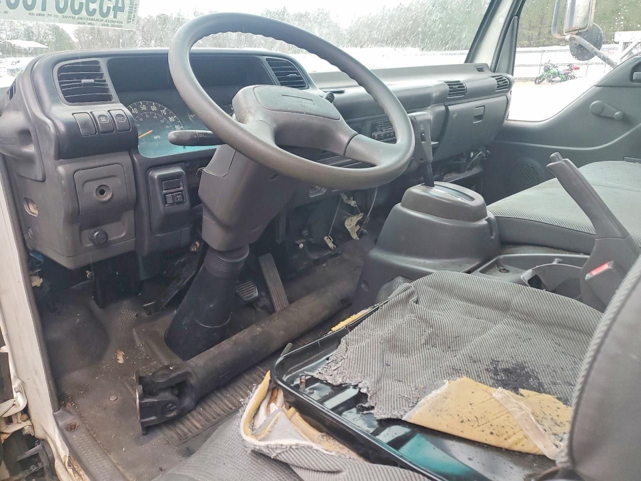 2001 Chevrolet Tilt Master W35042