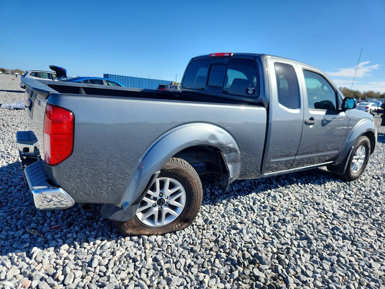 2017 Nissan Frontier SV