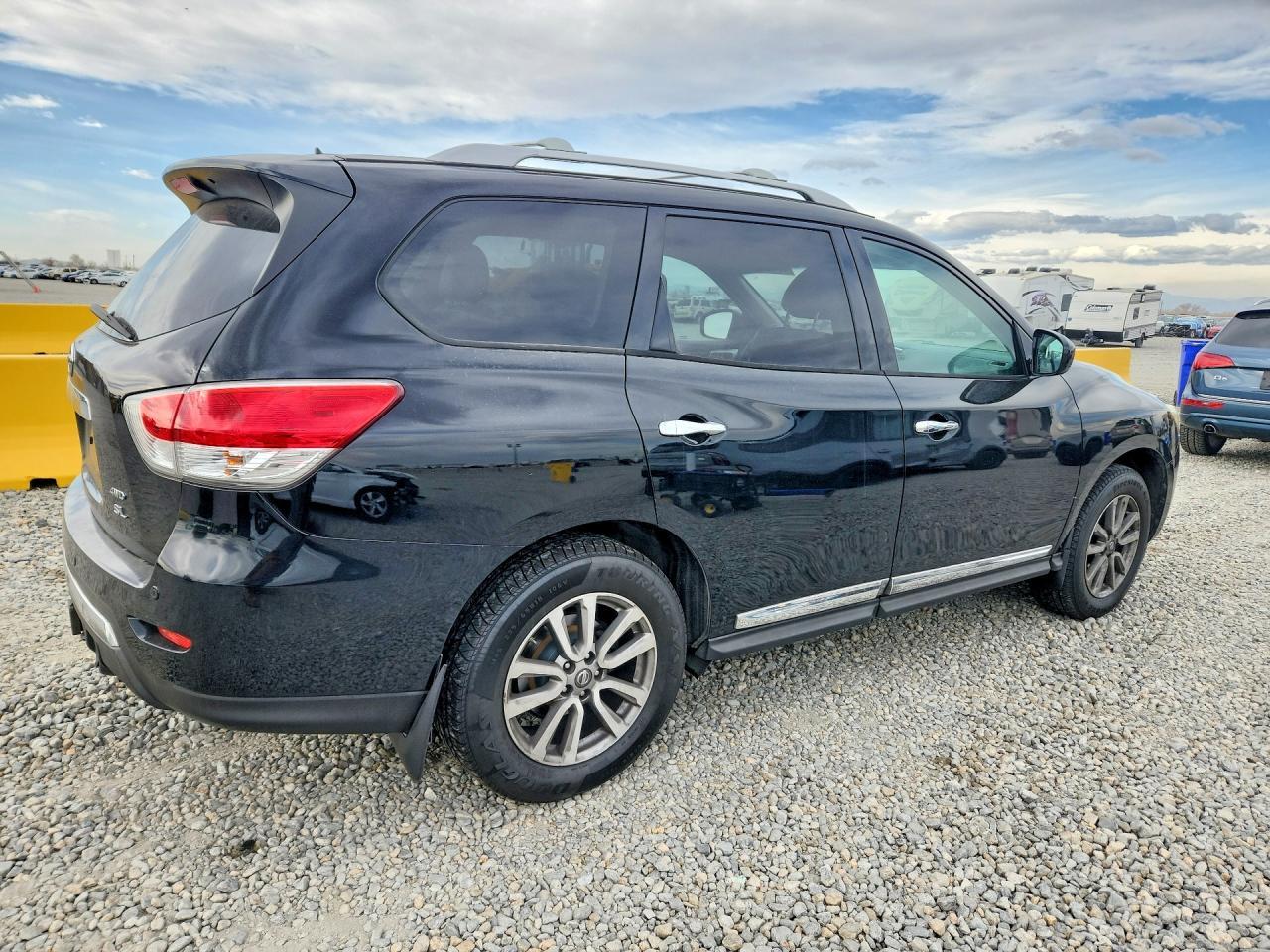 2014 Nissan Pathfinder sl