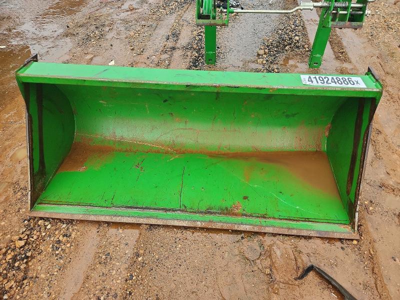 2022 John Deere Loader