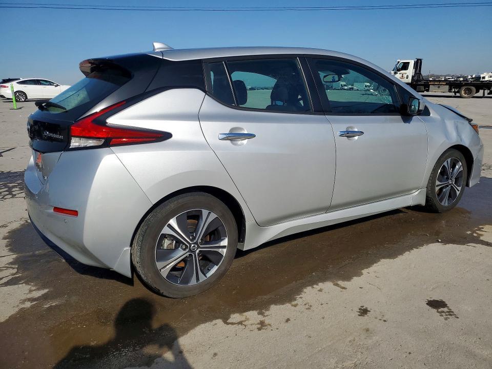 2022 Nissan Leaf sv