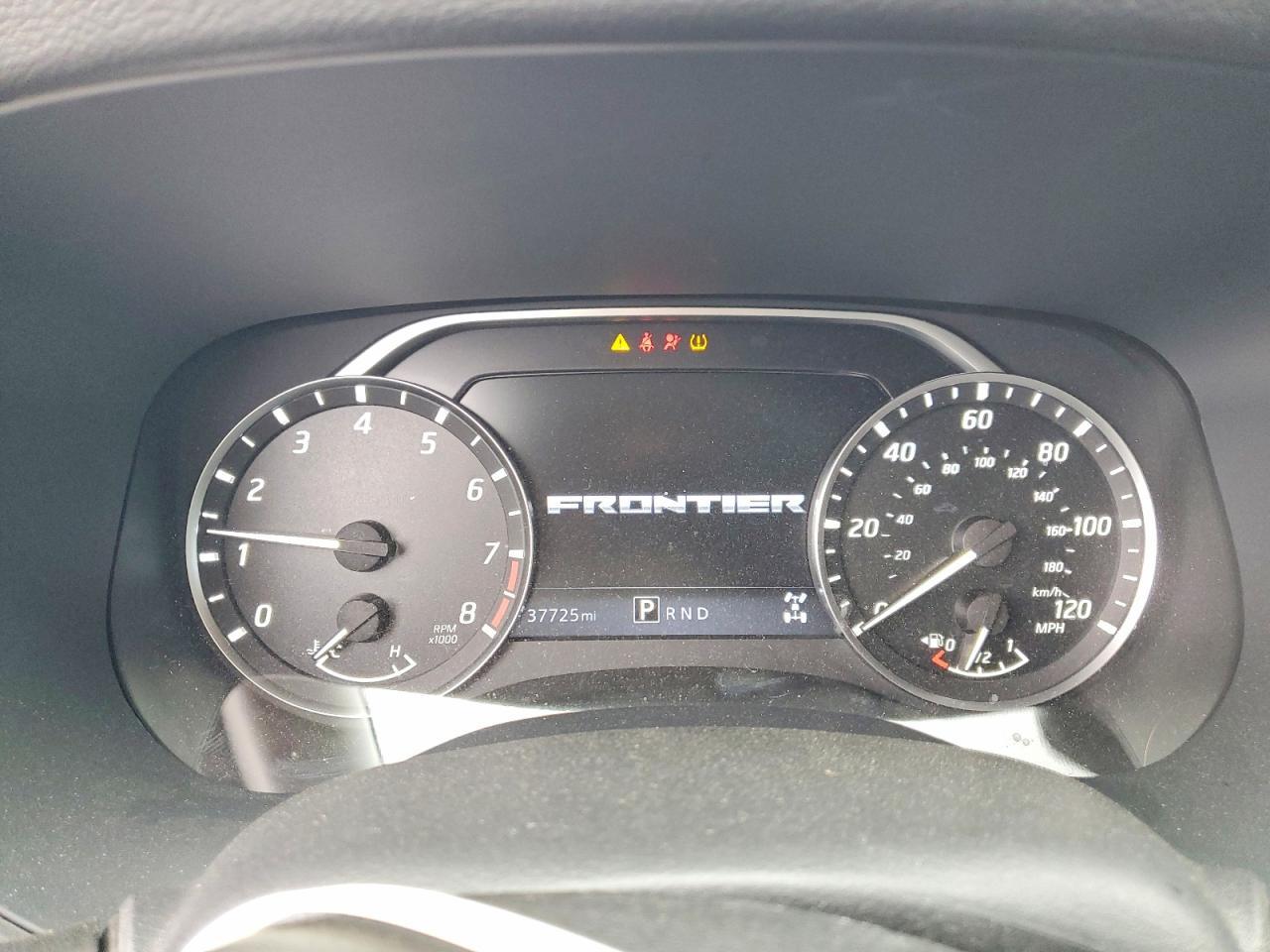 2022 Nissan Frontier SV