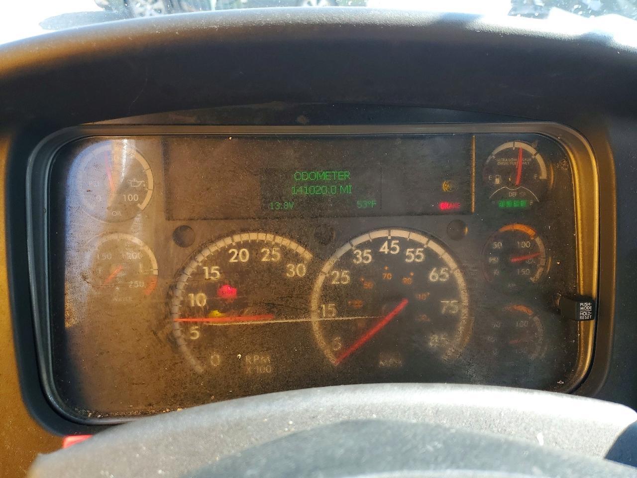 2019 Freightliner Business Class M2 BOX Truck