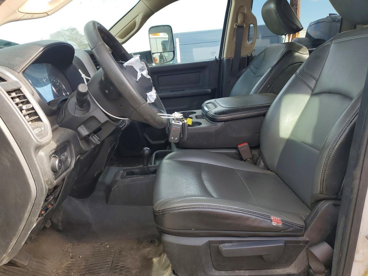 2020 Dodge RAM 2500 Tradesman 4WD Crew CAN 6.4L V8