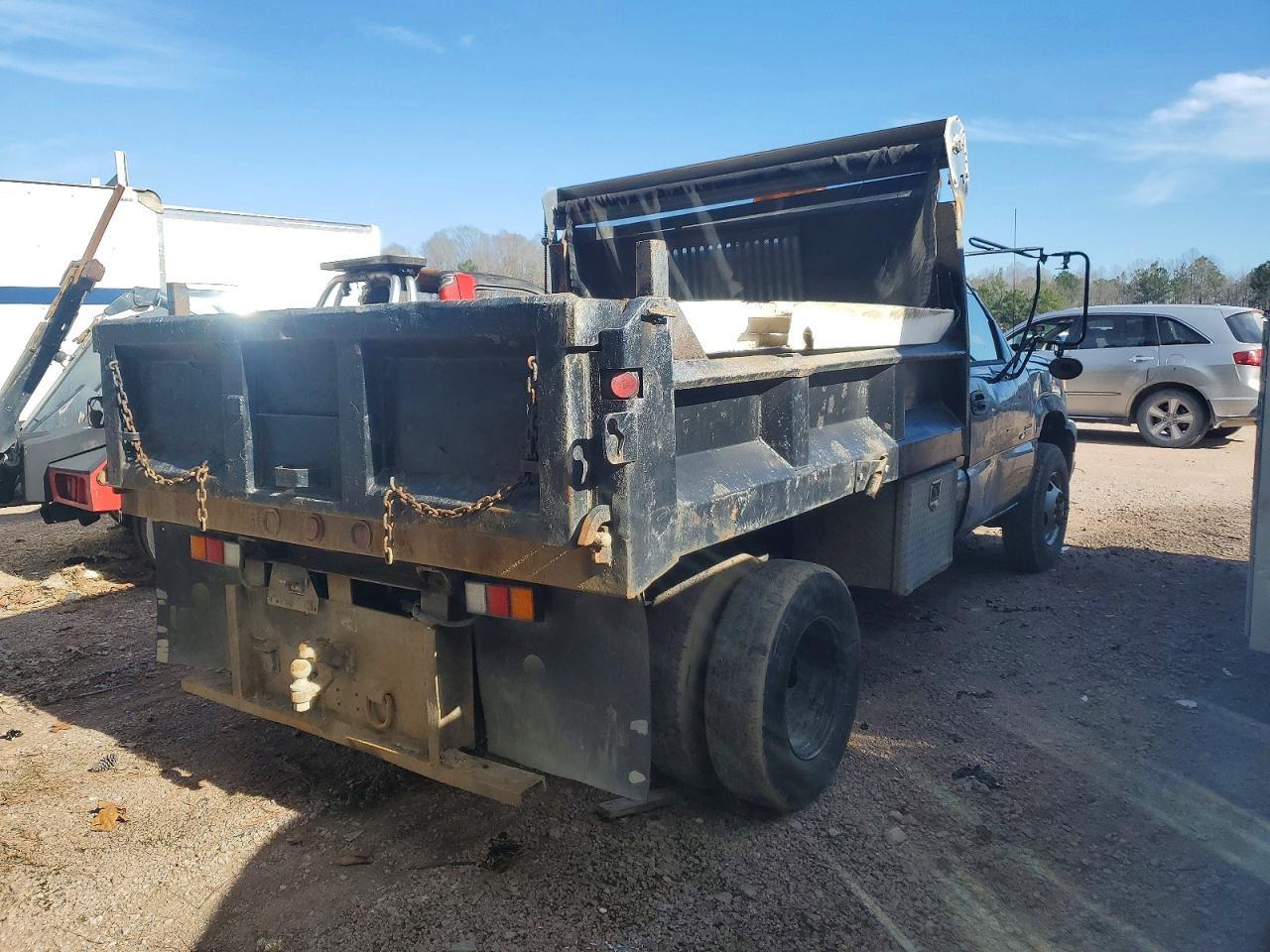 2004 Chevrolet Silverado Dump Truck