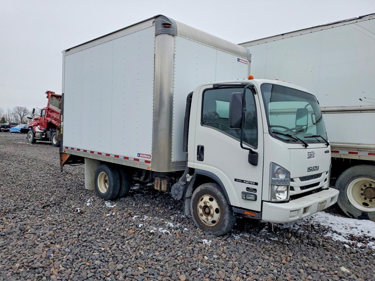 2016 Isuzu NPR BOX Truck