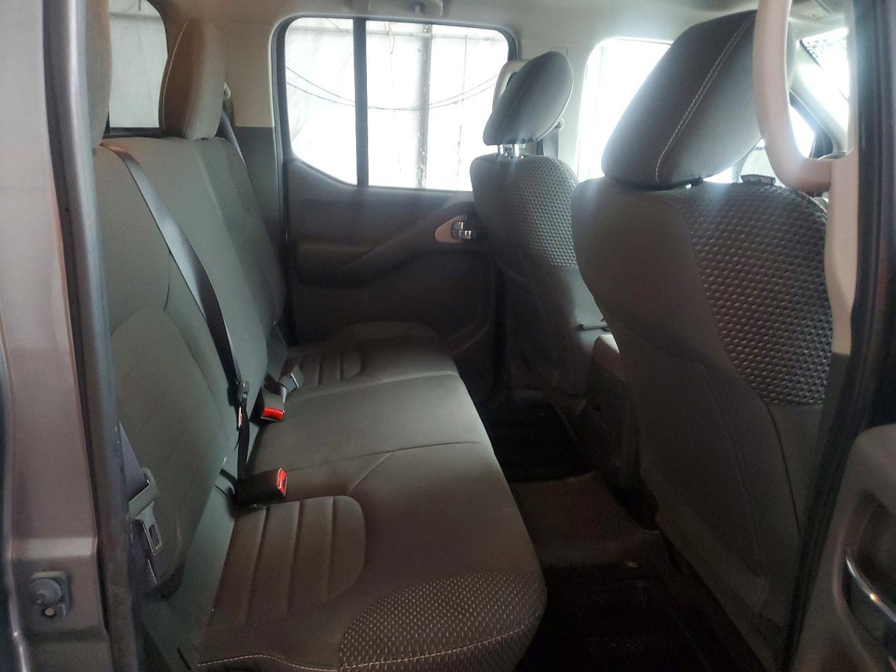 2018 Nissan Frontier S