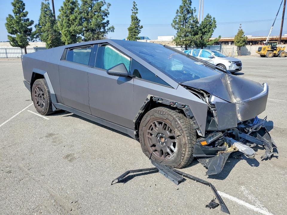 2024 Tesla Cybertruck