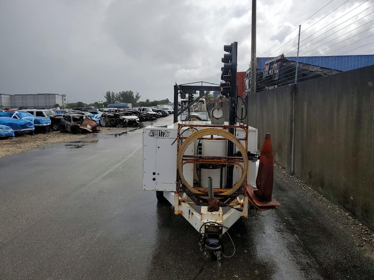 2009 Team Fenex F131KP Manhole Support Trailer