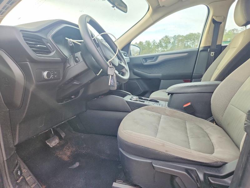 2020 Ford Escape s