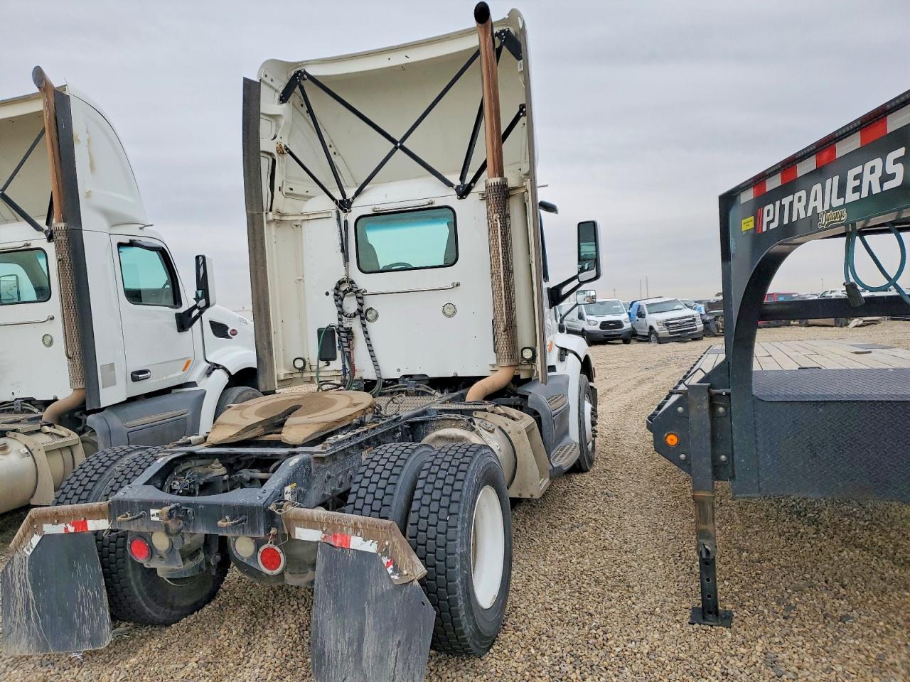 2019 Peterbilt 579 Semi Truck